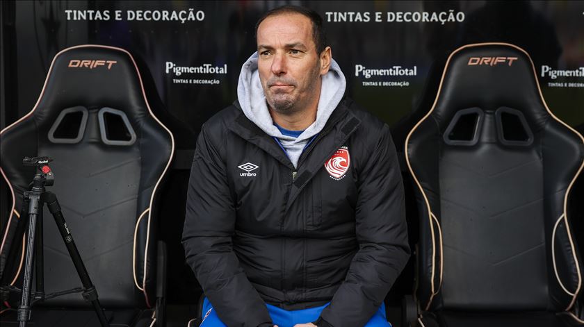 Petit. “Temos de ter personalidade, não podemos ter receio de ter bola”