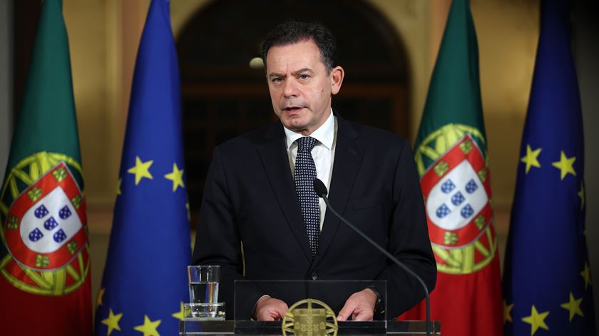 Luís Montenegro dá os parabéns a Seguro e garante "cooperação e colaboração" para o futuro
