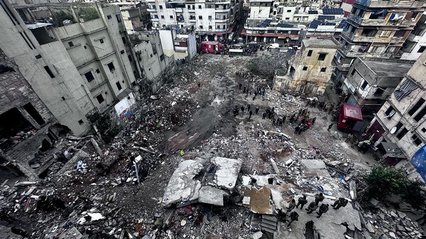 Quinze mortos em derrocada de edifícios no Líbano