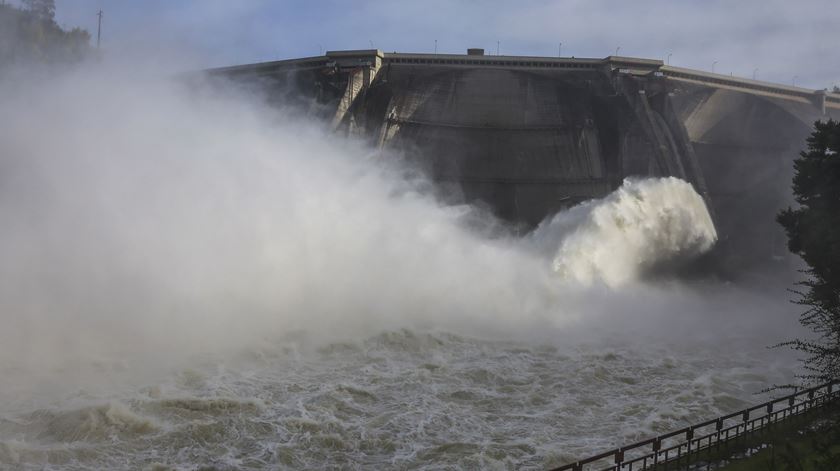 Quercus quer produtoras de energia a contribuir para fundo de calamidade