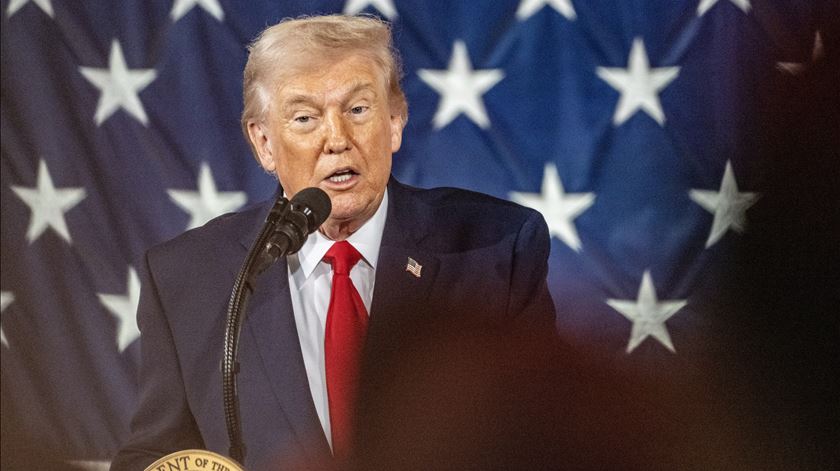 Trump faz ultimato: podem acontecer "coisas más" no Irão nos próximos 10 dias