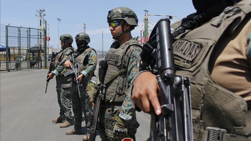 EUA atacam "redes de narcotráfico" no Equador