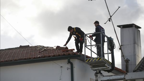 Fraude pós-catástrofes. Por que há gente a tentar ganhar com as tragédias?