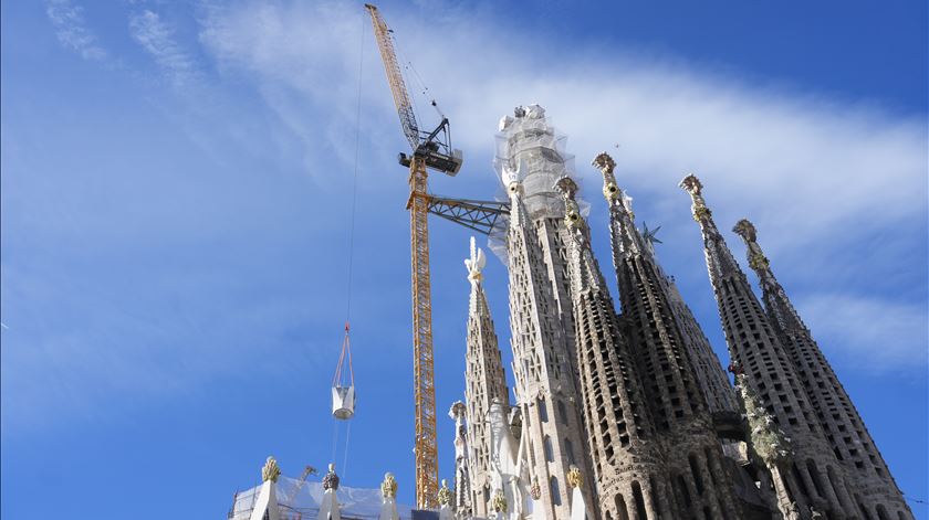 Depois de 144 anos em construção, Sagrada Família atinge a sua altura máxima