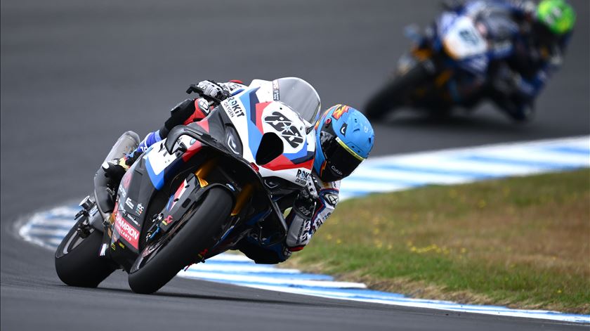 ​Miguel Oliveira estreia-se nas Superbikes com um oitavo lugar