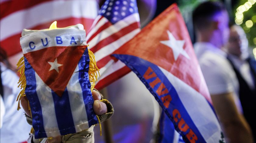 Cuba às escuras após segundo apagão da rede elétrica numa semana Cuba às escuras após segundo apagão da rede elétrica numa semana