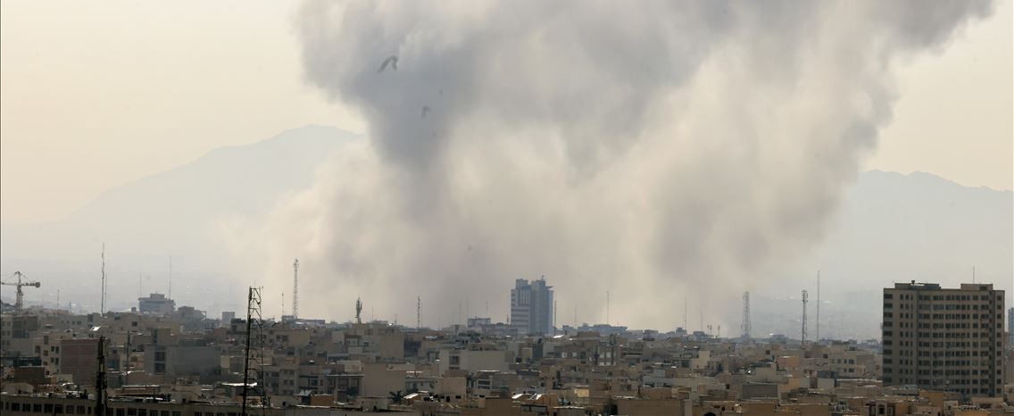 Operações dos EUA "vão continuar", anuncia Trump. Irão ataca Jerusalém