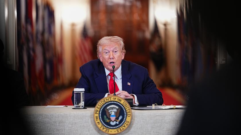 Trump vai "desencadear o inferno" se Irão não admitir derrota Trump vai "desencadear o inferno" se Irão não admitir derrota
