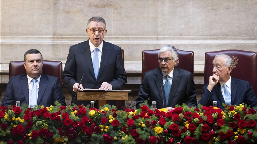 Seguro promete “estancar frenesim eleitoral”