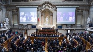 Elogios, avisos e exigências: as primeiras reações ao discurso do novo Presidente da República