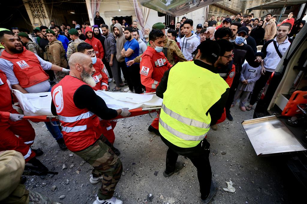 "Pessoas traumatizadas e deprimidas" ao som de bombas no Líbano