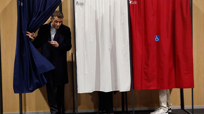 Autárquicas em França testam força da extrema-direita a um ano das presidenciais
