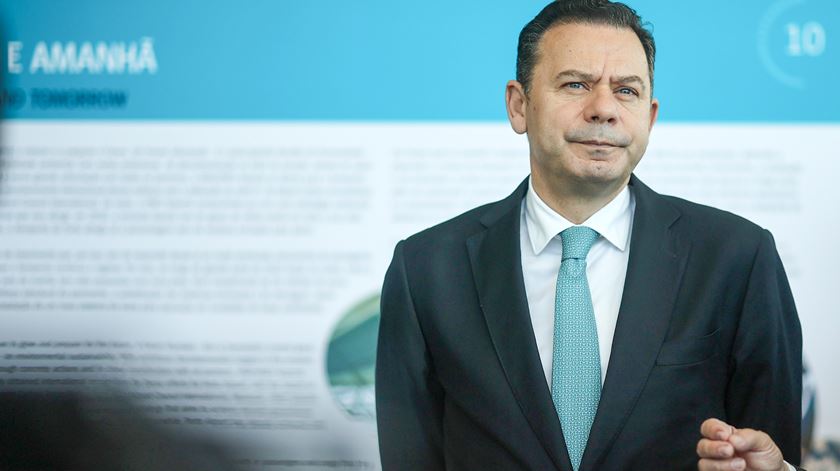 PM: Privatização da TAP só avança se estiver acautelada a aposta nos aeroportos