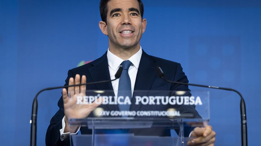 Governo "nega categoricamente" cenário de resgate financeiro nos Açores