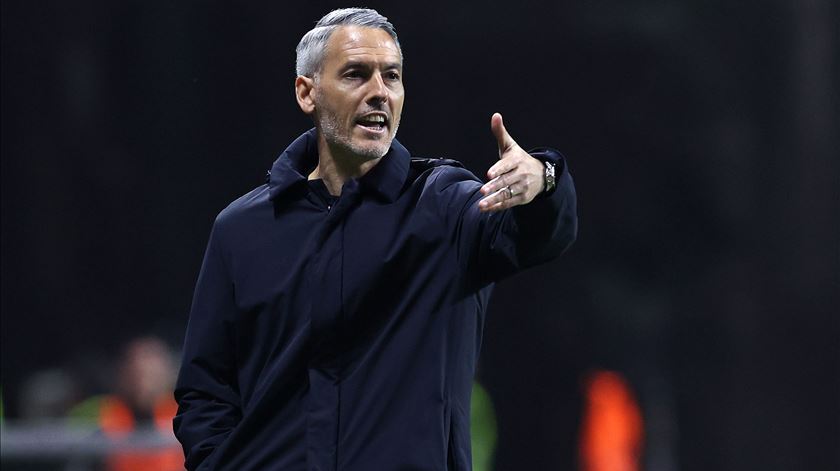 "Temos que ser nós próprios, mais do que nunca": Carlos Vicens e o jogo com o Betis