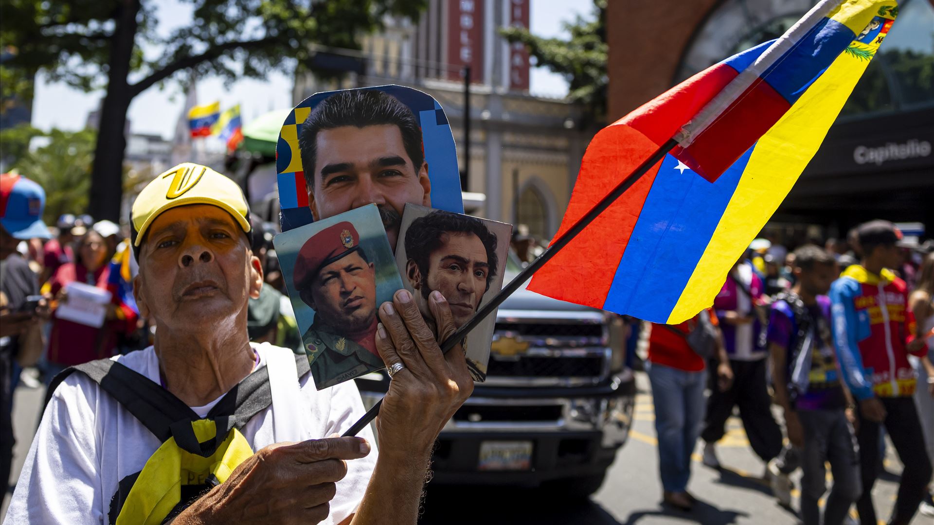 Centenas em manifestação contra 