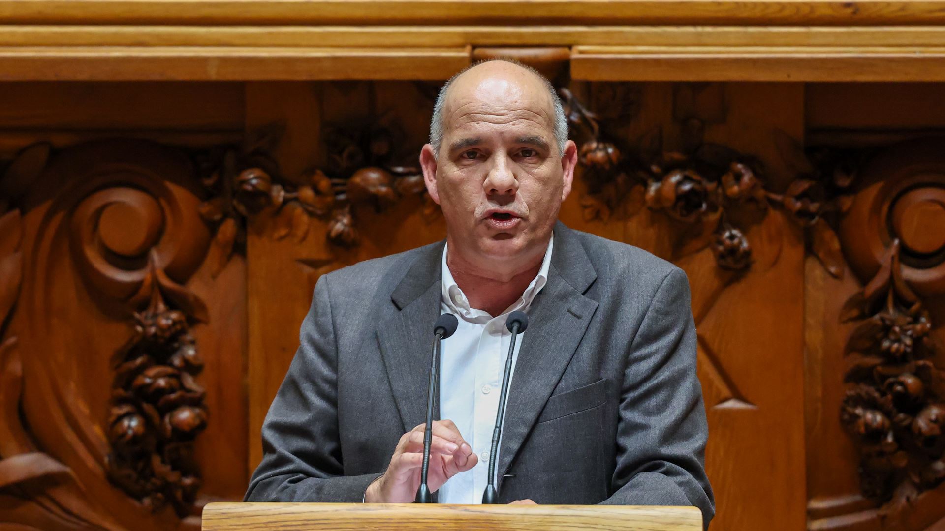 PCP diz que excedente orçamental acima do previsto 