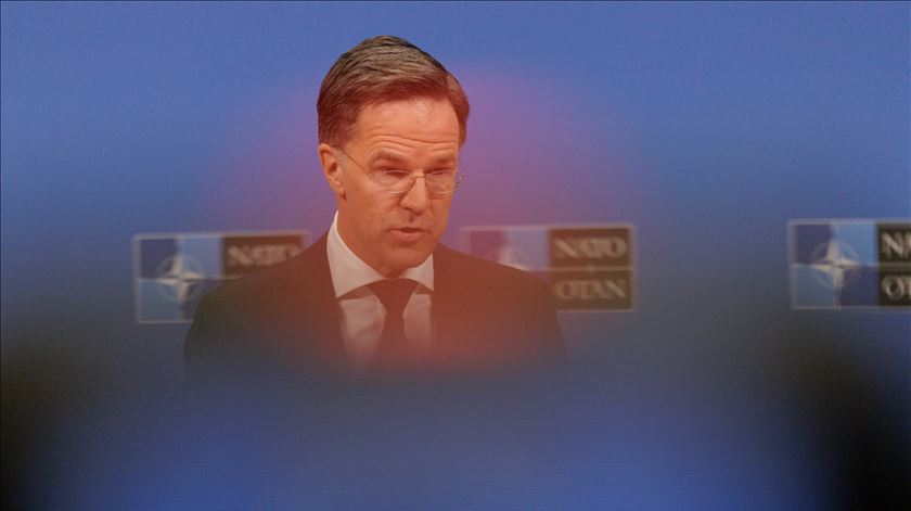 NATO regista forte aumento da despesa em defesa na Europa e no Canadá