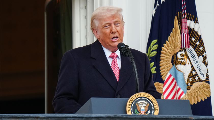 Trump diz que "Cuba é a próxima" na mira após elogiar avanços no Irão e na Venezuela Trump diz que "Cuba é a próxima" na mira após elogiar avanços no Irão e na Venezuela