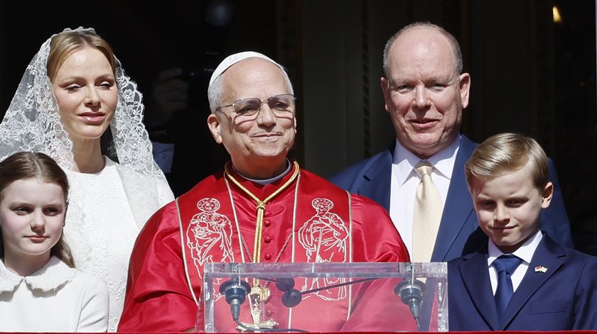 Papa no Mónaco apela a que se redistribua riqueza "para que a vida de todos seja melhor" Papa no Mónaco apela a que se redistribua riqueza "para que a vida de todos seja melhor"