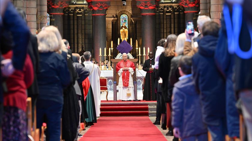 Papa apela à defesa da vida e pede “novos mapas” para conter o secularismo Papa apela à defesa da vida e pede “novos mapas” para conter o secularismo