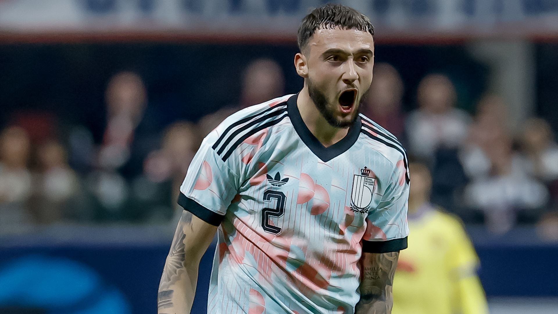 Debast e Lukebakio marcaram na vitória da Bélgica