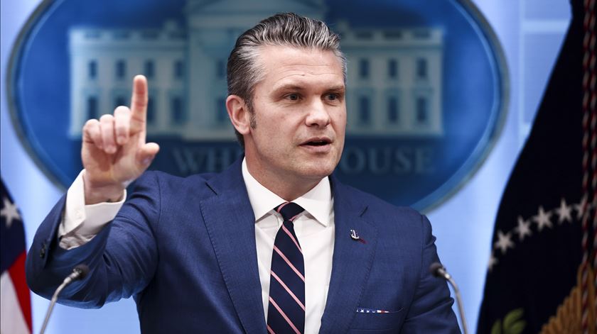 Hegseth: Trump ​"conseguiu que o Irão implorasse pelo acordo de cessar-fogo"
