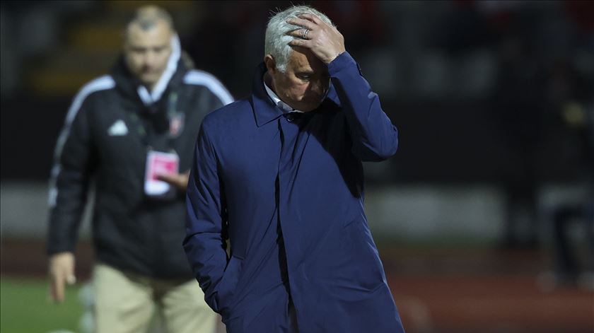 Mourinho: "Perdemos as últimas possibilidades que teríamos de lutar pelo título"