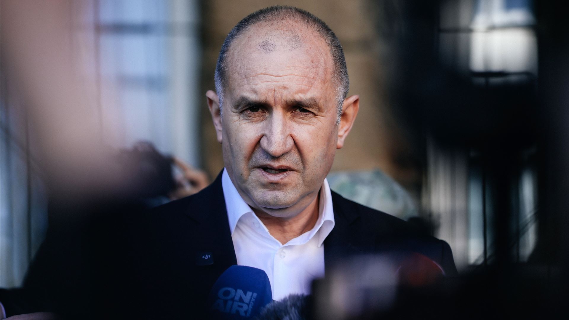 Ex-presidente eurocético caminha para forte vitória na Bulgária