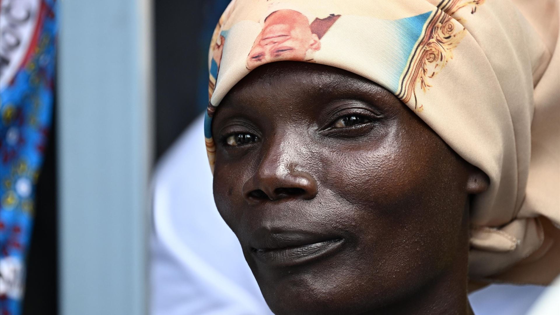 De olhos presos no Papa e um adeus a África. Veja as fotos que marcaram a semana