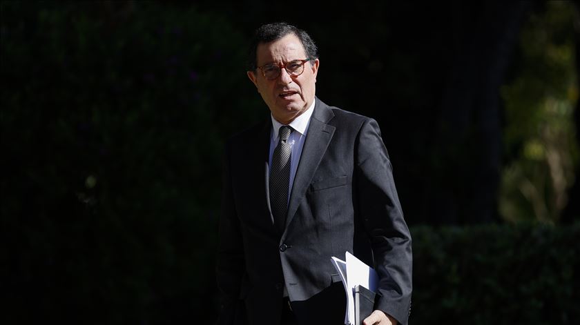 OCDE prevê saldo orçamental nulo em Portugal em 2026 e défice em 2027