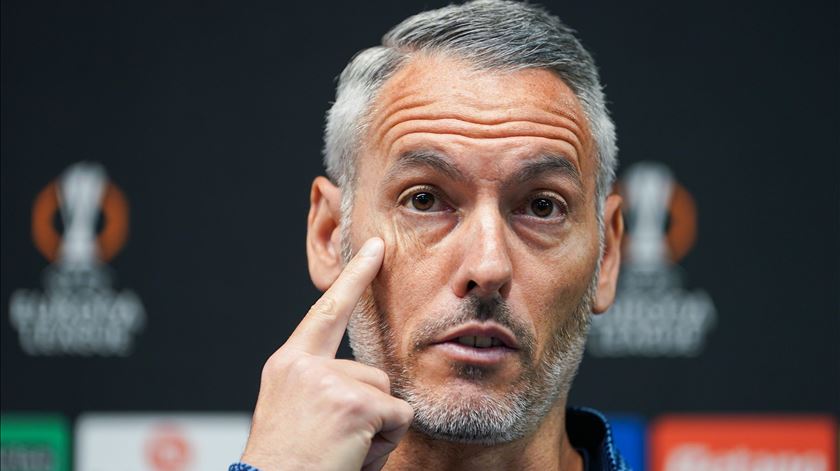 Carlos Vicens: "Quando observo o Friburgo, vejo uma equipa em tudo o que faz, com 11 jogadores comprometidos"