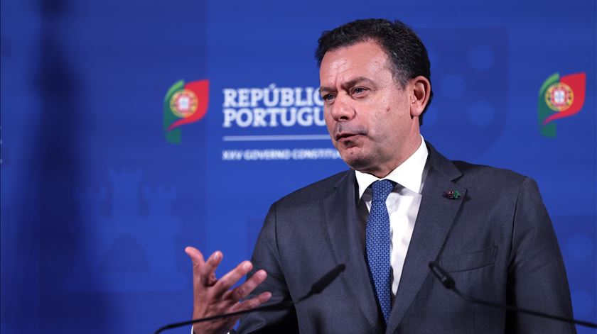 Montenegro assegura "empatia e compreensão" face a aumento de custo de vida e apoios "com moderação e responsabilidade" Montenegro assegura "empatia e compreensão" face a aumento de custo de vida e apoios "com moderação e responsabilidade"