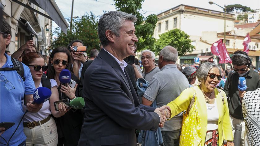Carneiro desafia Montenegro: "Deixe cair este pacote laboral, porque ele ofende"