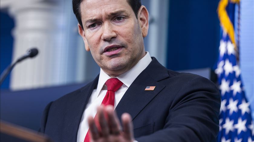 Rubio acusa China de querer reescrever a história de Tiananmen