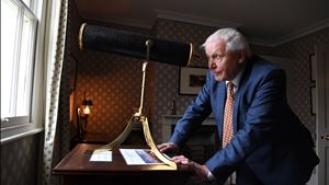 David Attenborough faz 100 anos esta sexta-feira (e inspira nome de nova vespa)