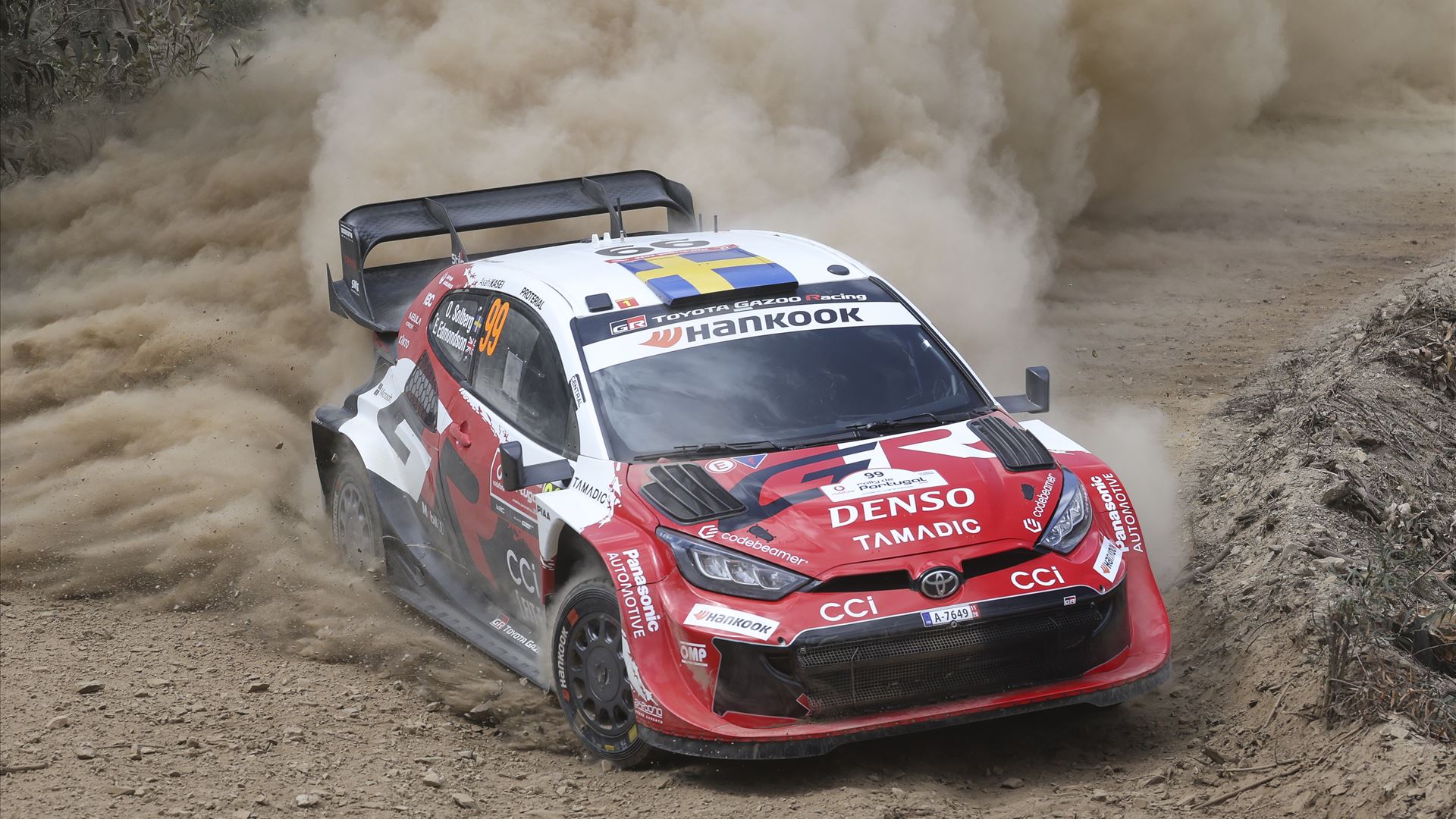 Solberg lidera Rali de Portugal