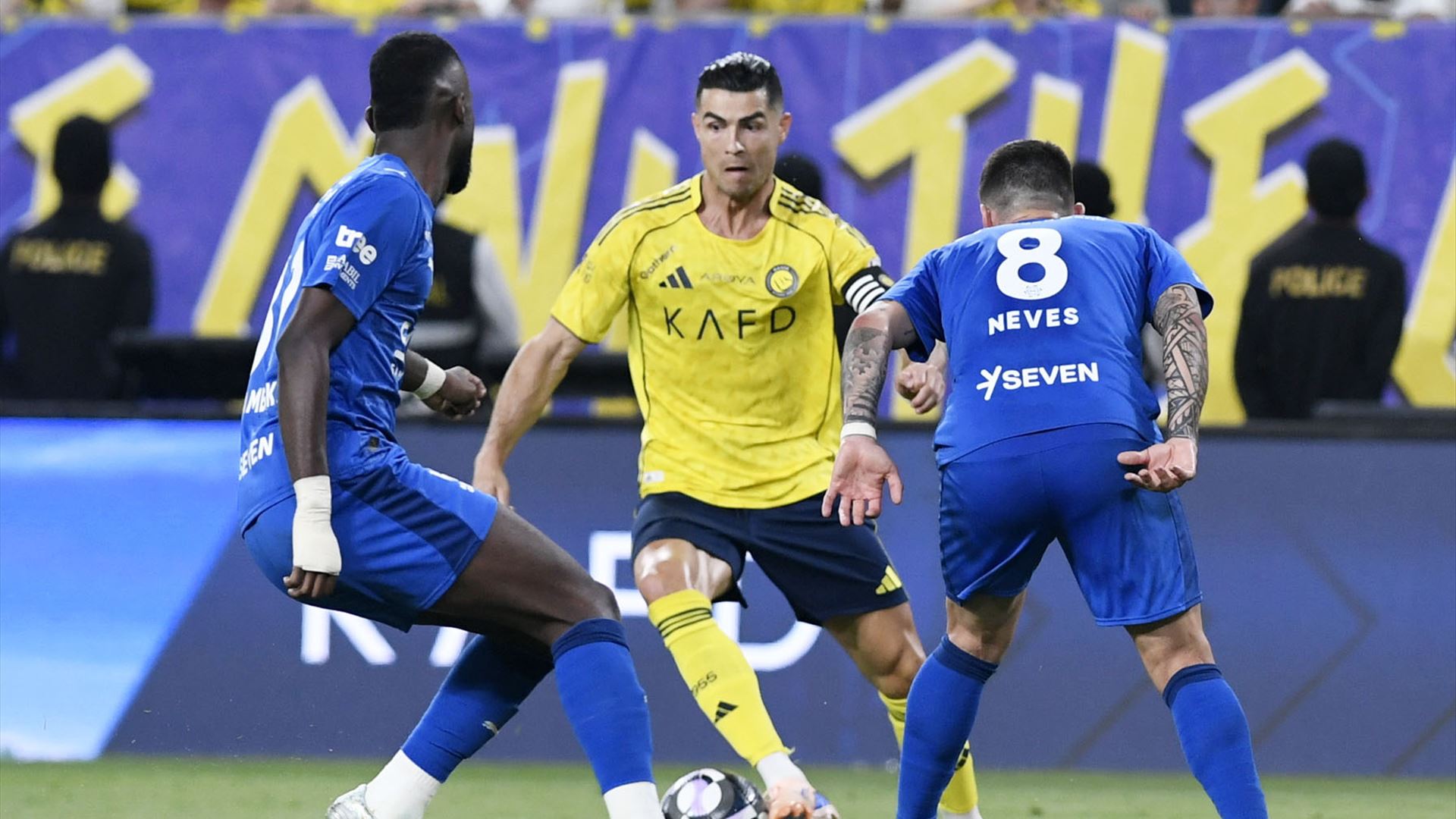Al-Nassr cede empate ao Al-Hilal e complica contas do título