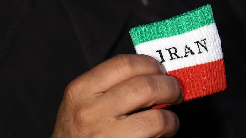 Irão acusa EUA e Israel de "minar a diplomacia" com violações do cessar-fogo