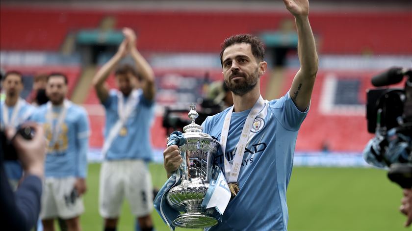 No adeus do capitão Bernardo ao Wembley, momento mágico de Semenyo resolveu final da FA Cup