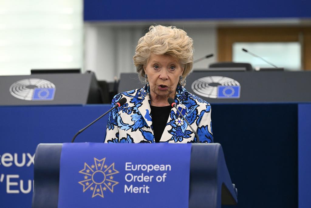 Viviane Reding: "15 anos depois da Troika, o sucesso económico de Portugal é enorme"