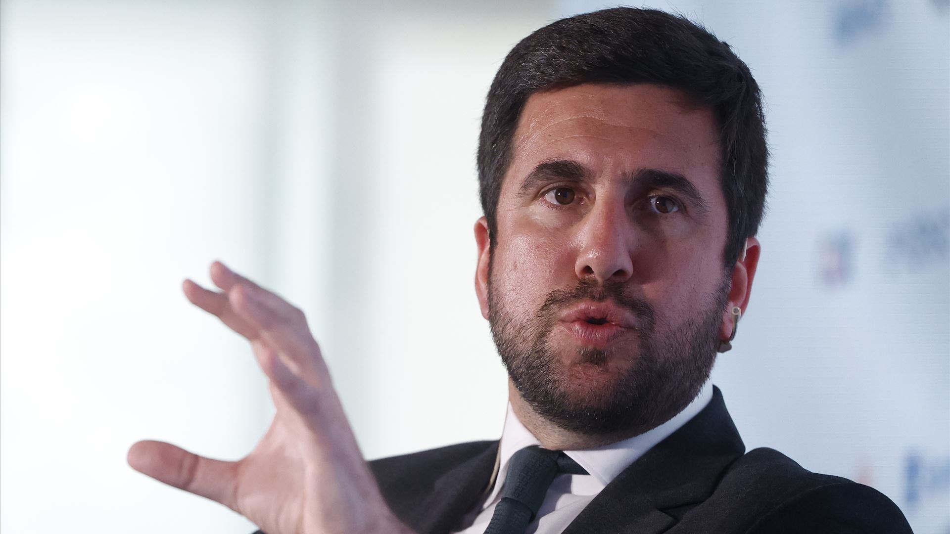 Real Madrid vai mesmo a eleições. Enrique Riquelme avança