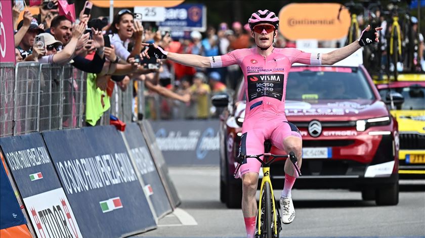 Afonso Eulálio cai do pódio do Giro em mais um dia de glória para Vingegaard Afonso Eulálio cai do pódio do Giro em mais um dia de glória para Vingegaard