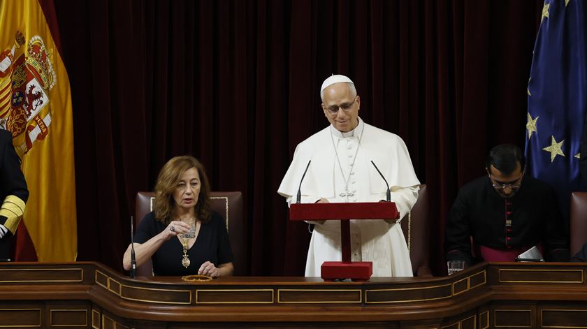 Leão XIV apela à defesa da vida desde conceção à morte natural durante discurso no Parlamento espanhol Leão XIV apela à defesa da vida desde conceção à morte natural durante discurso no Parlamento espanhol