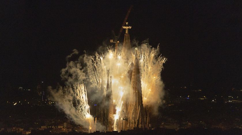 Leão XIV inaugura Torre de Jesus Cristo da Basílica da Sagrada Família. Veja o vídeo Leão XIV inaugura Torre de Jesus Cristo da Basílica da Sagrada Família. Veja o vídeo