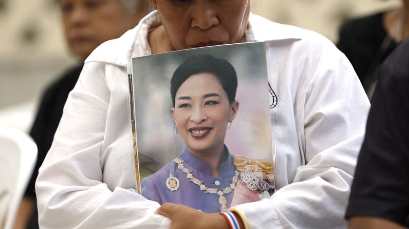 Morre aos 47 anos princesa Bajrakitiyabha da Tailândia