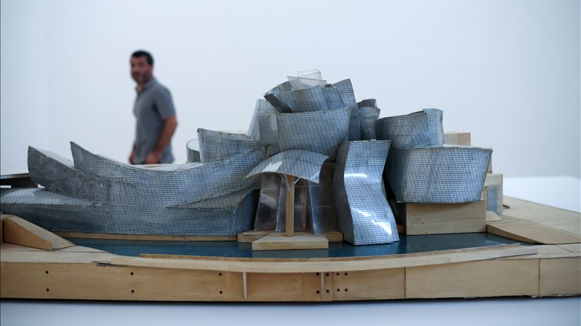 O século do arquiteto Frank Gehry para ver em Serralves