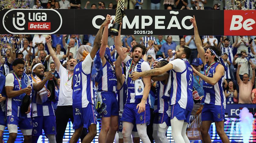 FC Porto é campeão de basquetebol