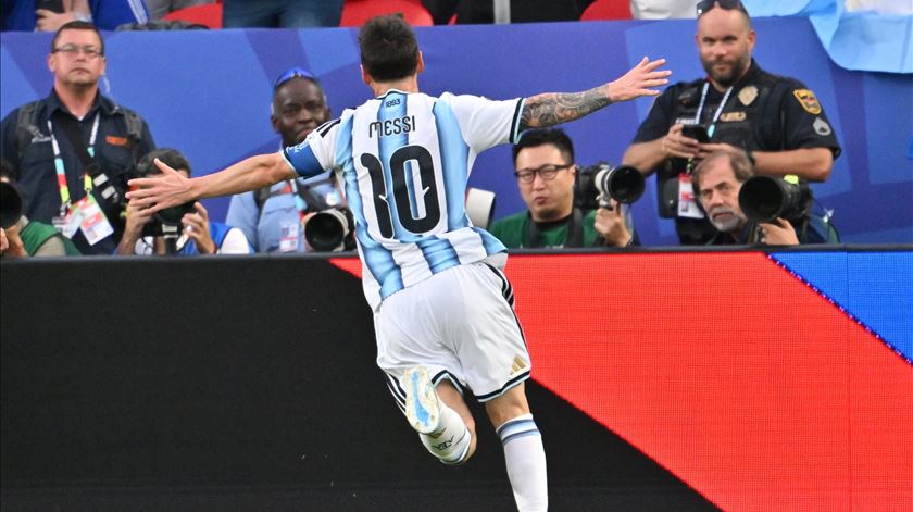 Os números, as histórias e as curiosidades improváveis da primeira jornada do Mundial