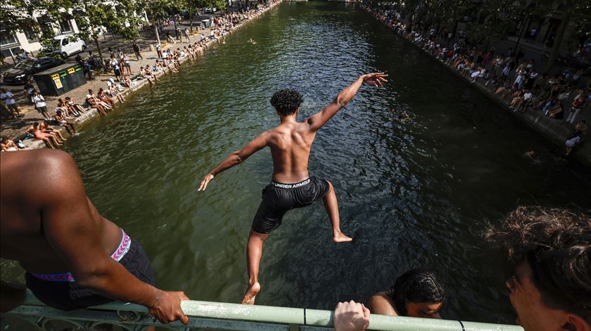 Alterações climáticas intensificam vaga de calor até 4ºC, diz estudo